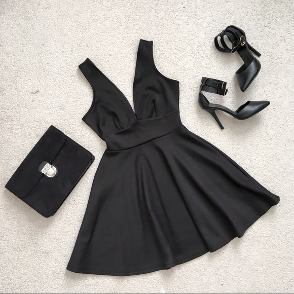 Forever 21 Dresses & Skirts - Black Plunge Swing Dress | Forever21